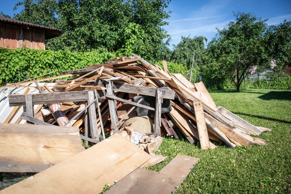 Santa Ana Winds Flattened the Old Fence? How to Size a Roll-Off for Fence Removal in the Valley
